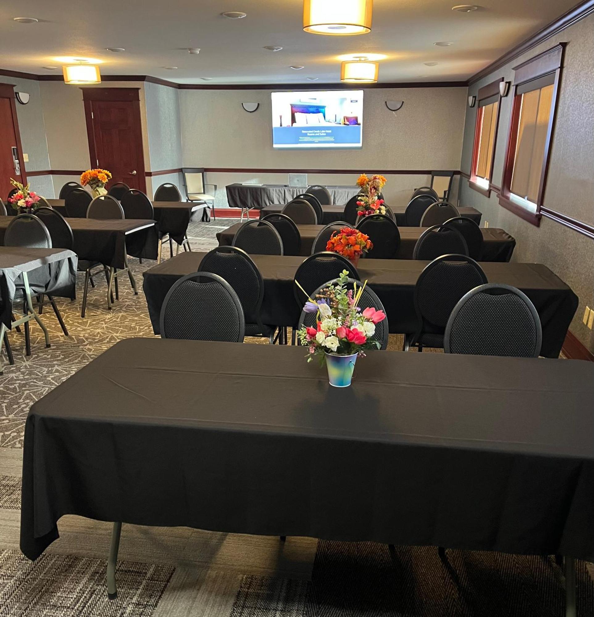Fireside Inn And Suites Devils Lake Luaran gambar