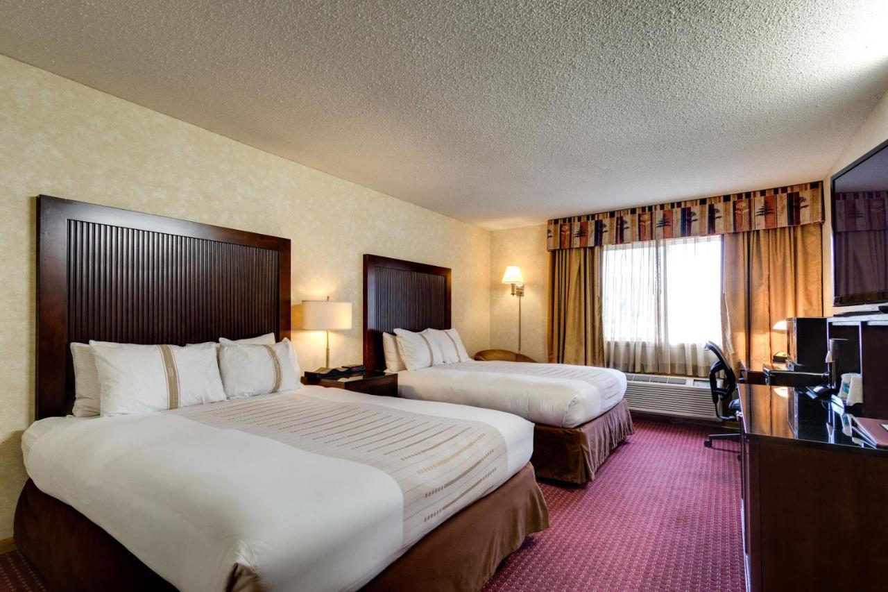 Fireside Inn And Suites Devils Lake Luaran gambar