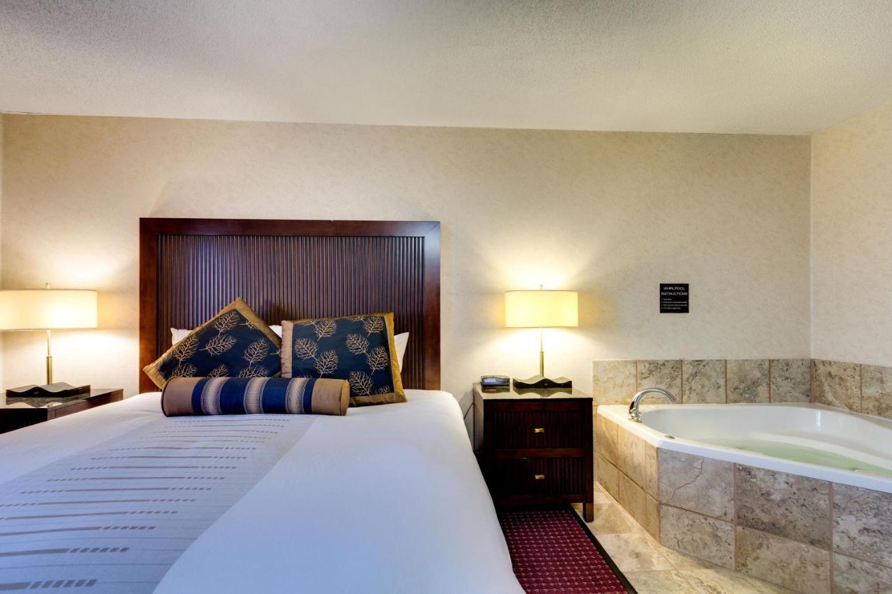 Fireside Inn And Suites Devils Lake Luaran gambar