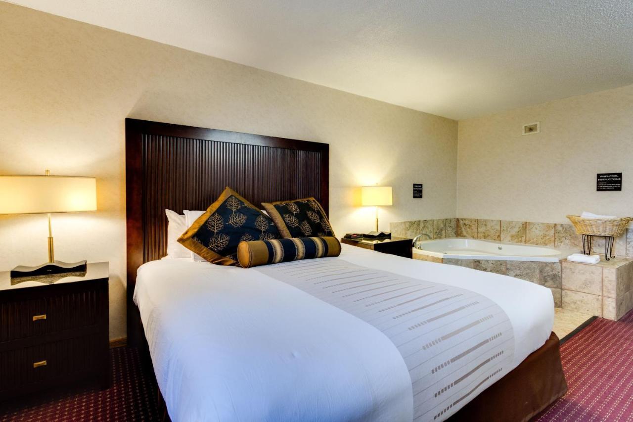 Fireside Inn And Suites Devils Lake Luaran gambar