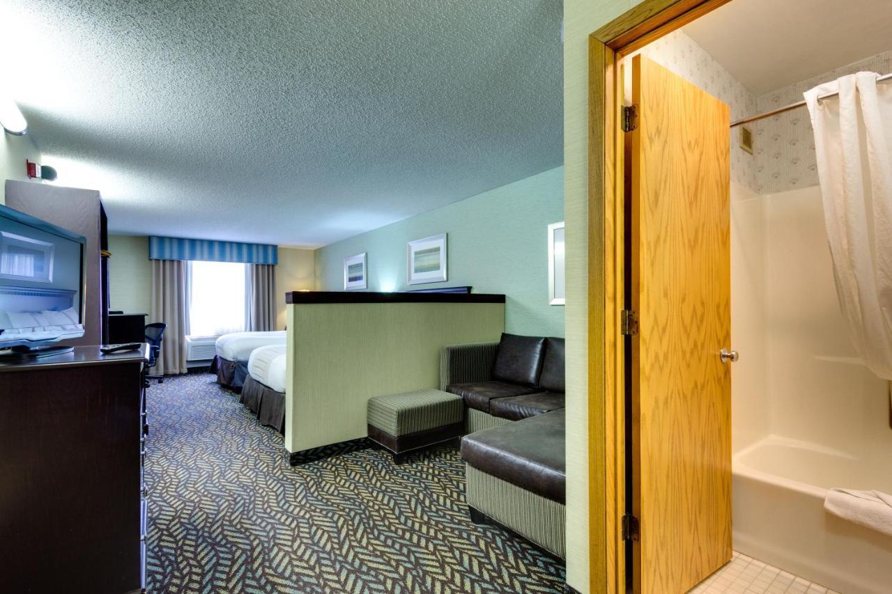 Fireside Inn And Suites Devils Lake Luaran gambar