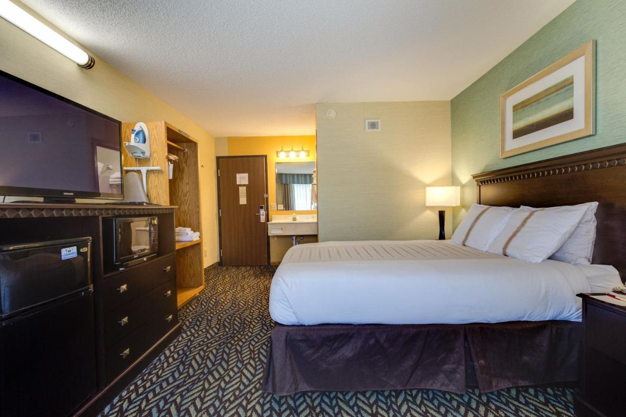 Fireside Inn And Suites Devils Lake Luaran gambar
