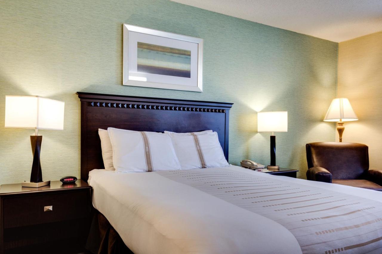 Fireside Inn And Suites Devils Lake Luaran gambar