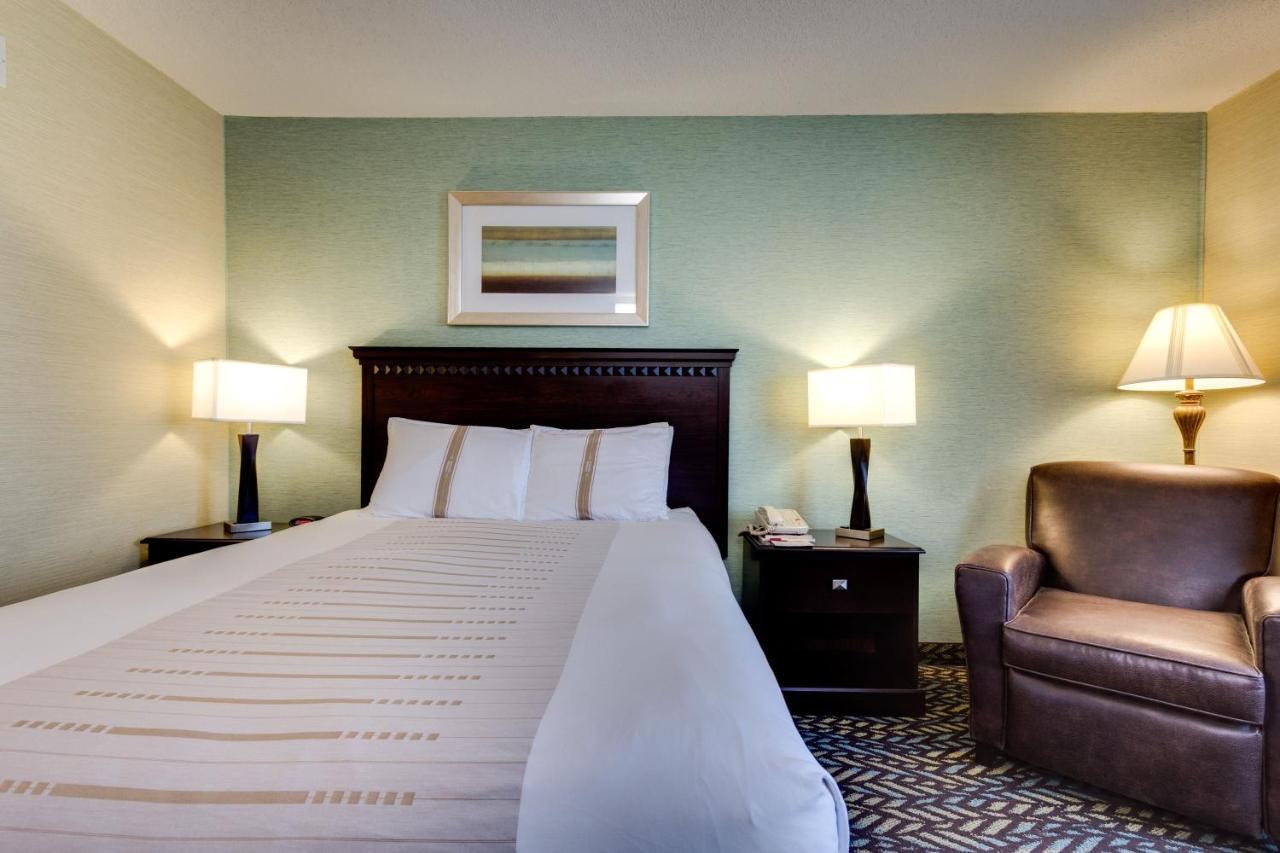 Fireside Inn And Suites Devils Lake Luaran gambar